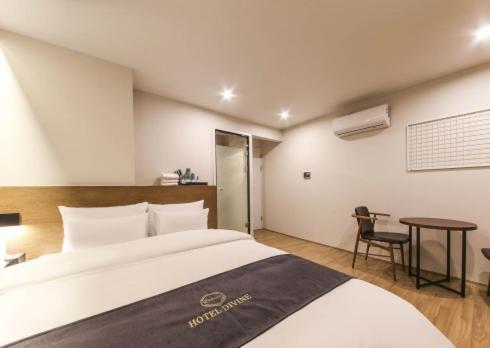 Gwangju Divine Hotel Gwangju Metropolitan City Chambre photo